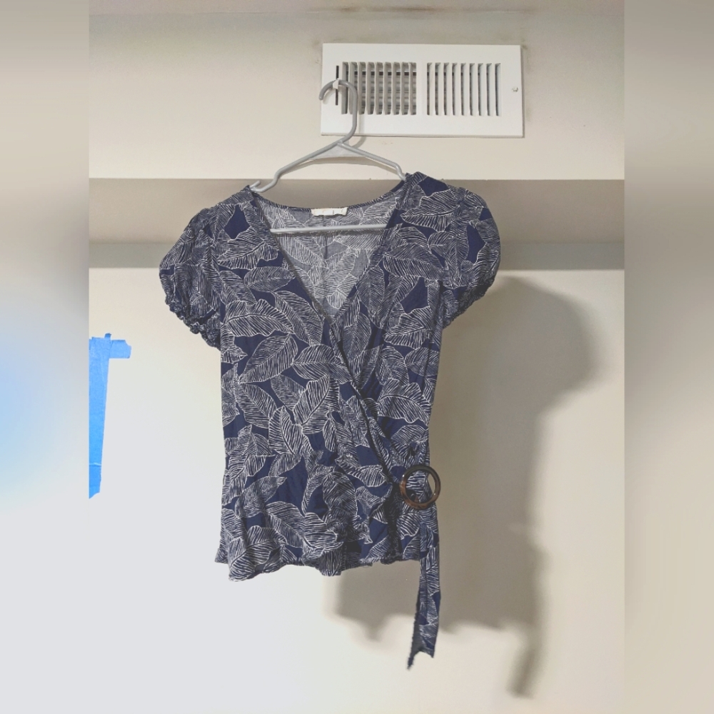 Women's small wrap blouse tropical print